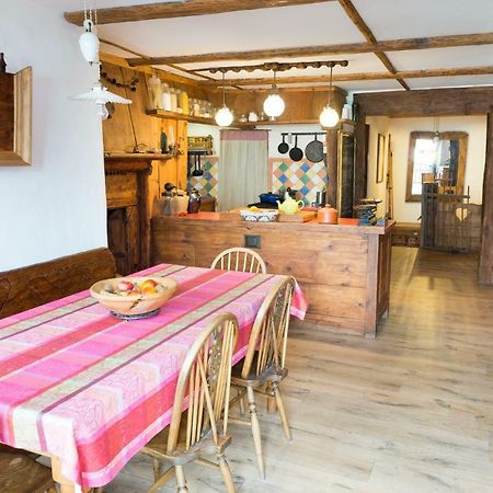 Bed and Breakfast Chalet Bois D'Antan Сент-Фуа-Тарентез Экстерьер фото