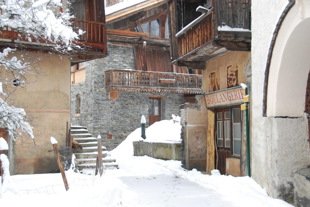 Bed and Breakfast Chalet Bois D'Antan Сент-Фуа-Тарентез Экстерьер фото